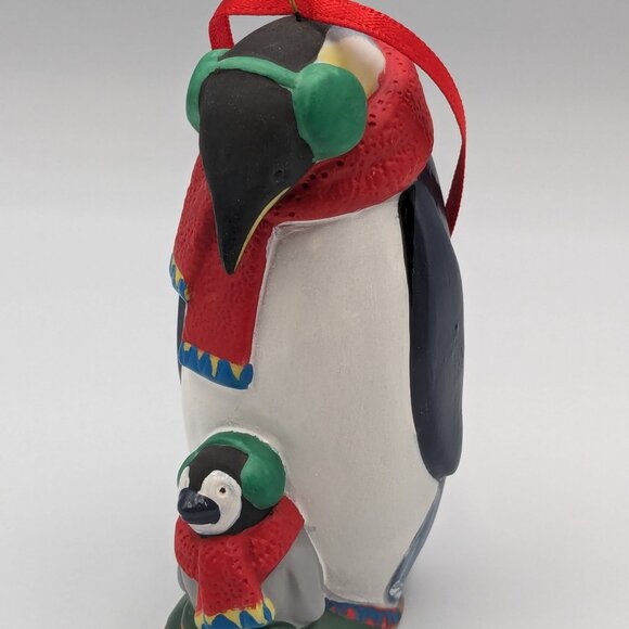 Hallmark Keepsake Safe and Snug 2001, 1st in Safe Snug Series Porcelain Ornament - Picture 1 of 11